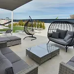 Villa Sky By Laranjal *