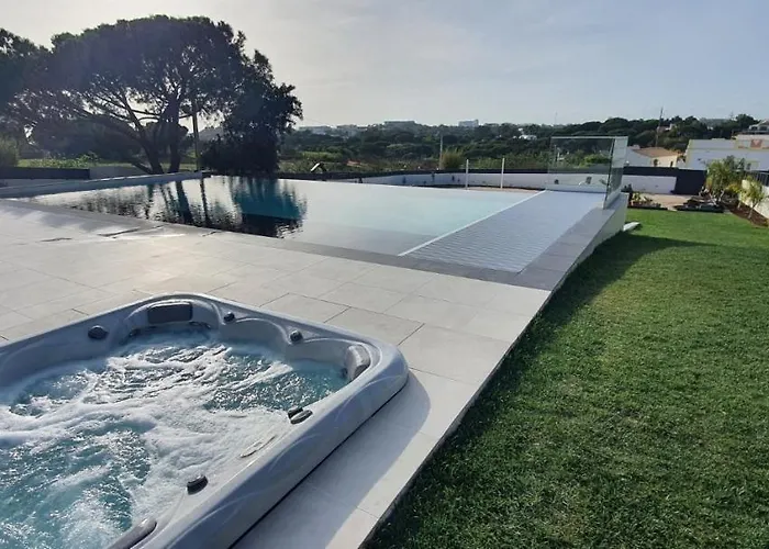 Sky By Laranjal 알부페이라